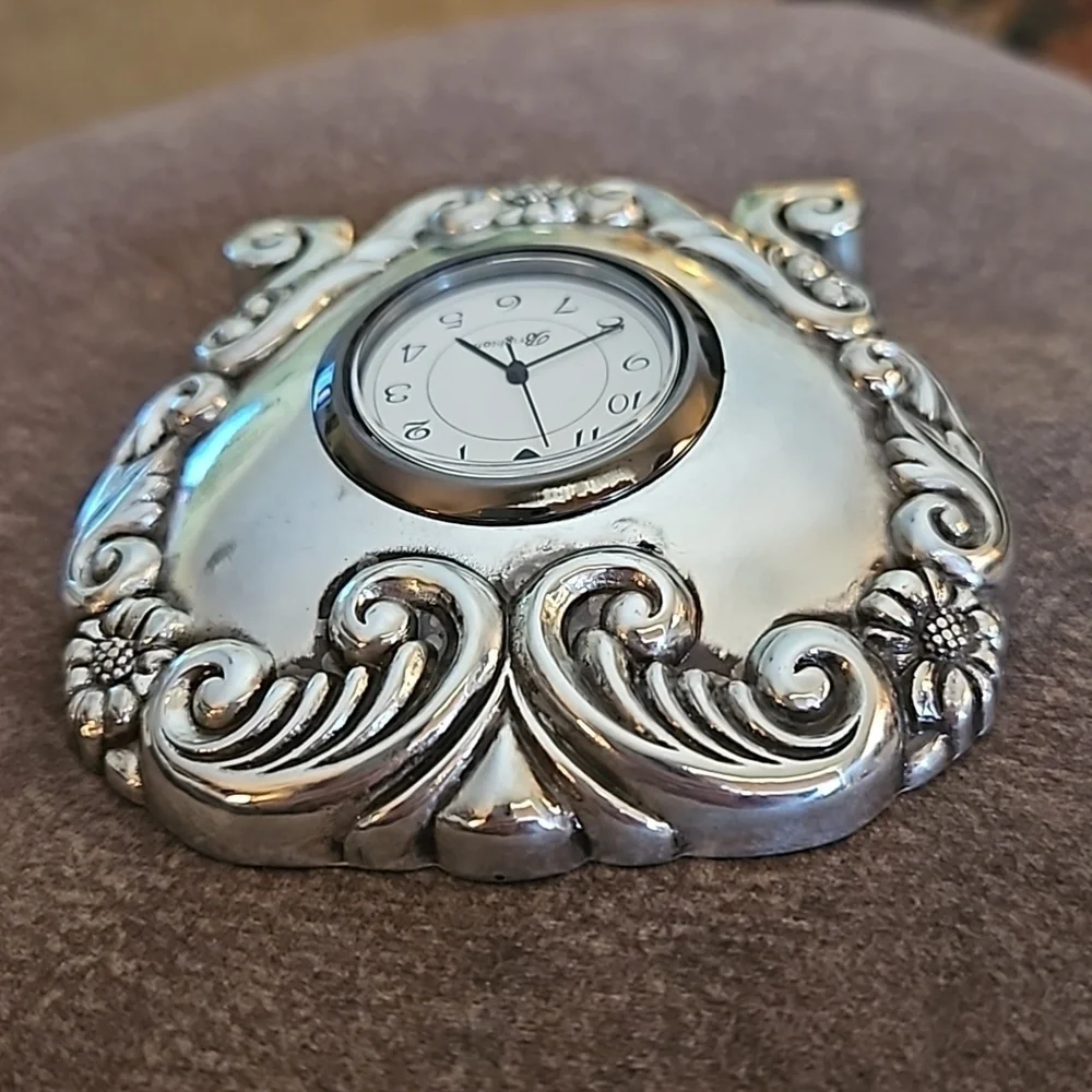 Vintage BRIGHTON 1996 Silver Plated Floral Heart Castlecore Desk Clock